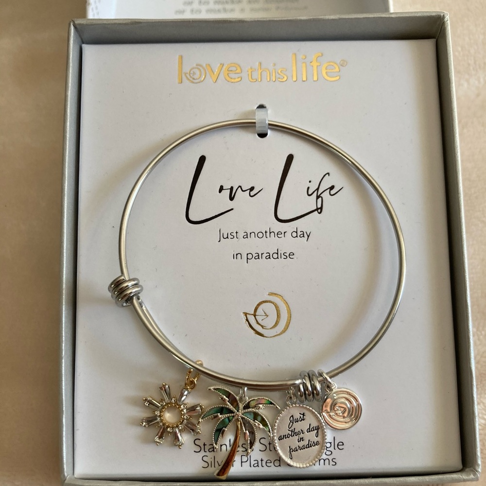 Charm bracelet
